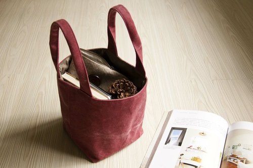 Oh BOO take it and leave the bag