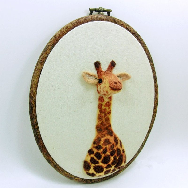 New hand-made embroidery simulation frame giraffe deer wool felt wool handmade mural paintings video art