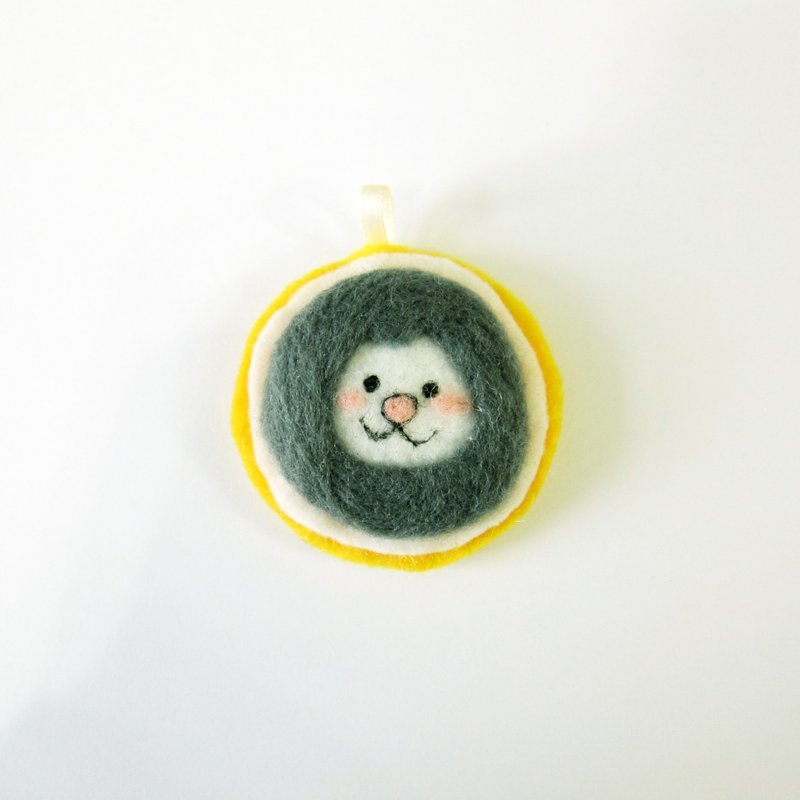 Meow star language English letters "O" pendant
