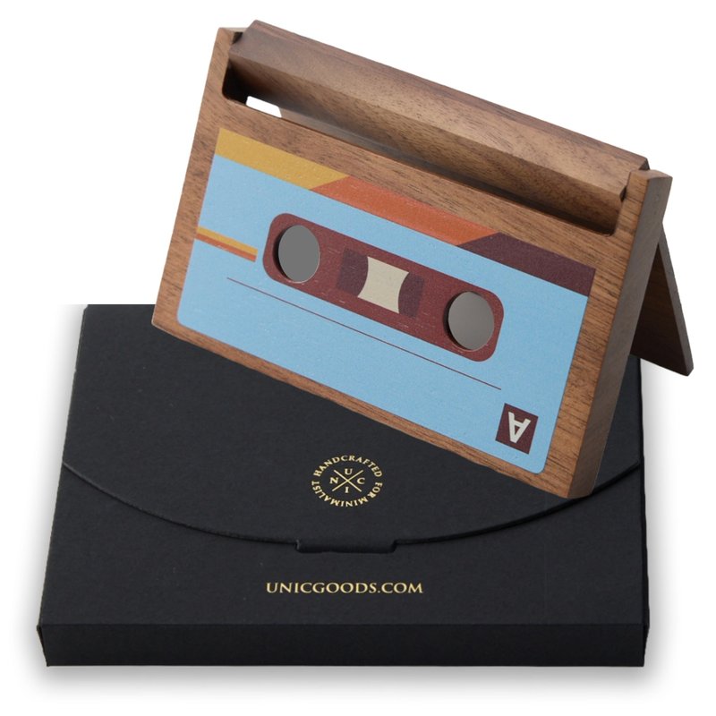 UNIC原木錄音帶造型名片盒 票卡夾【可客製化】 - 名片夾/名片盒 - 木頭