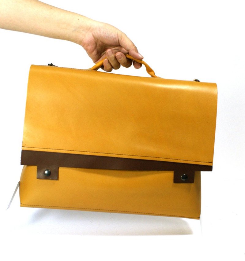 SAC CARTABLE(玉米黃色) - 側背包/斜背包 - 真皮