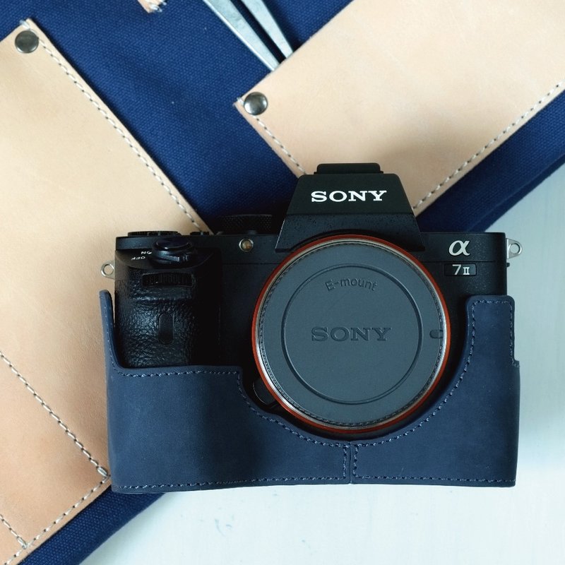 真皮相機鏤空底座Sony A7II/A7S II/A7R II / A72 / A7S2 / A7R2 - 相機/拍立得/底片相機 - 真皮 多色