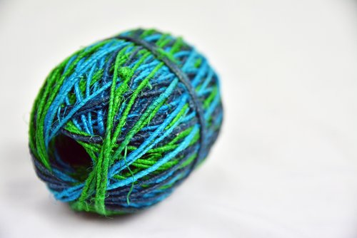 Hand twist Linen line - space dyed Turkey blue - green - blue fair trade