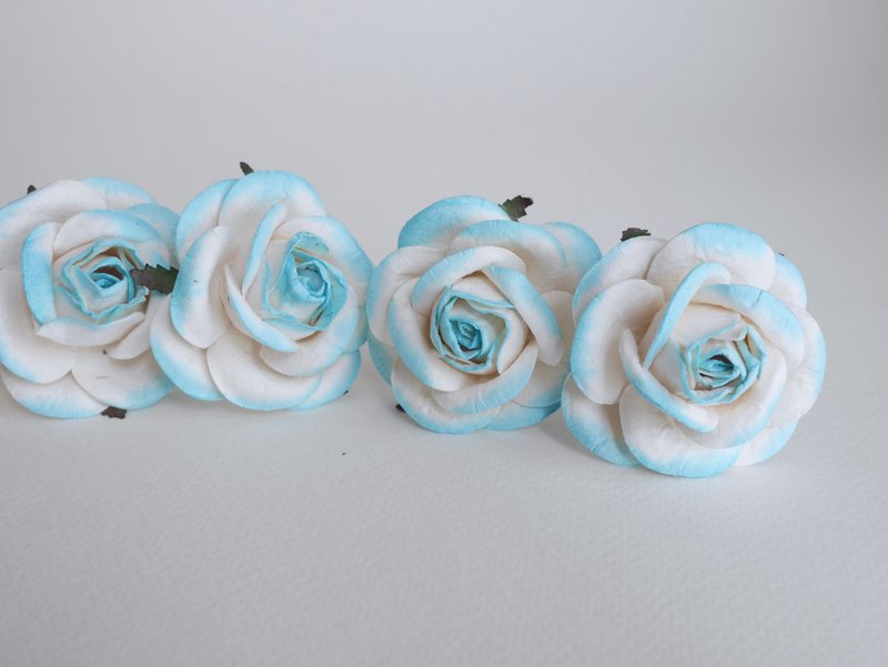 Paper Flower, DIY, 20 pieces, centerpieces size 4.5 cm., blue sky brush color. - 其他 - 紙 透明