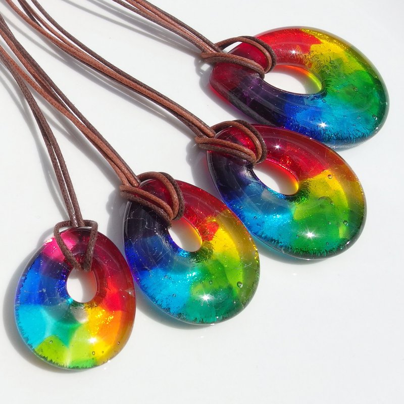 【Rainbow】【大きさ選べます】ガラスの雫(しずく【虹】)ネックレス【受注制作】 - 項鍊 - 玻璃 粉紅色