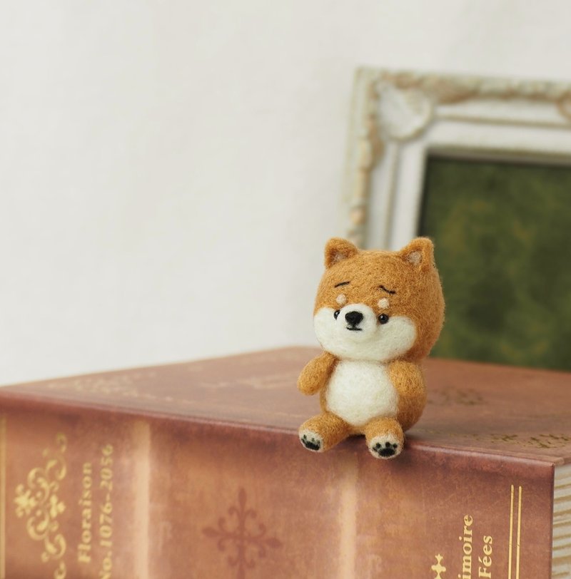 ぬいぐるみ風のまゆ柴犬(赤柴・黒柴・白柴) 羊毛フェルト - 公仔/玩偶 - 羊毛 咖啡色