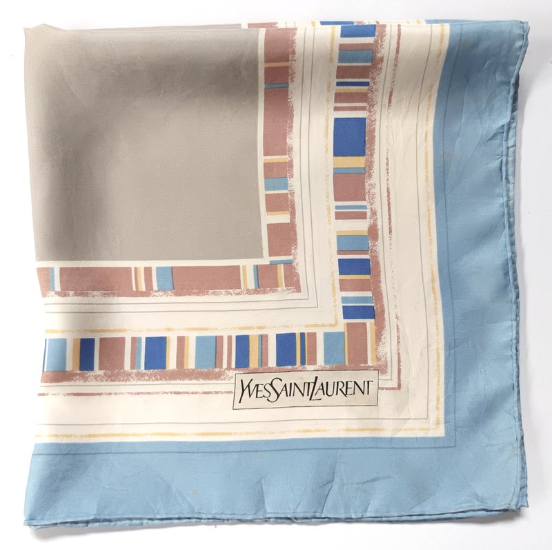 Vintage Yves Saint Laurent Silk Scarf, 23 x 23 inches, Gifts - 絲巾 - 絲.絹 藍色