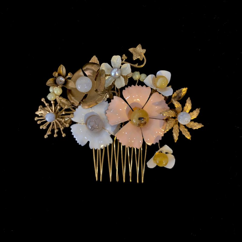 Gold copper powder white flower hair fork