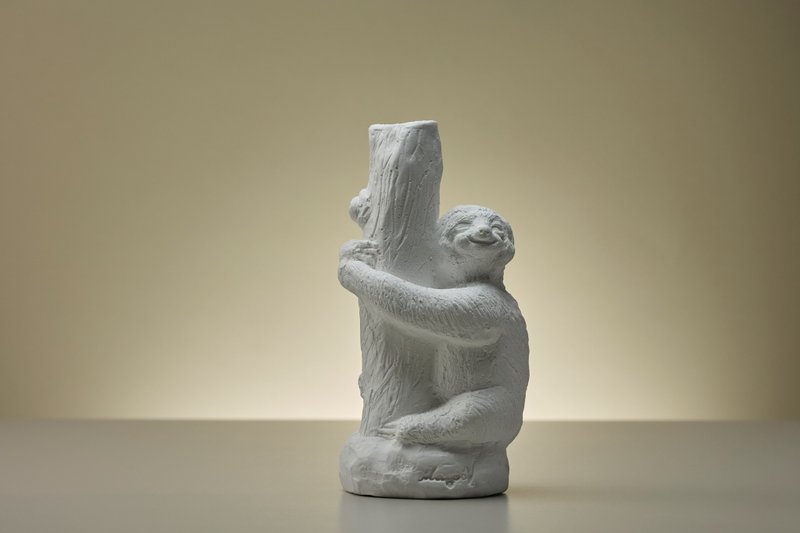 【野生動物系列】微笑的樹懶 擴香石 書擋 | 禮盒包裝 - 香氛/精油/擴香 - 其他材質 白色