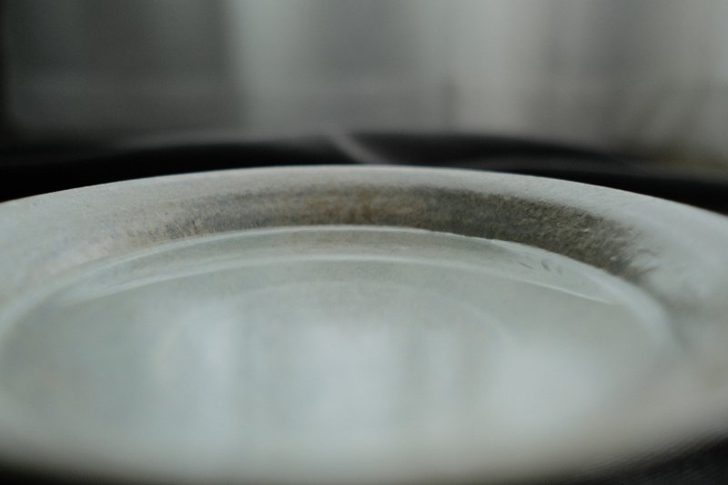 凍土・薩卡山區・界・紋・盤碗 - 盤子/餐盤/盤架 - 陶 白色