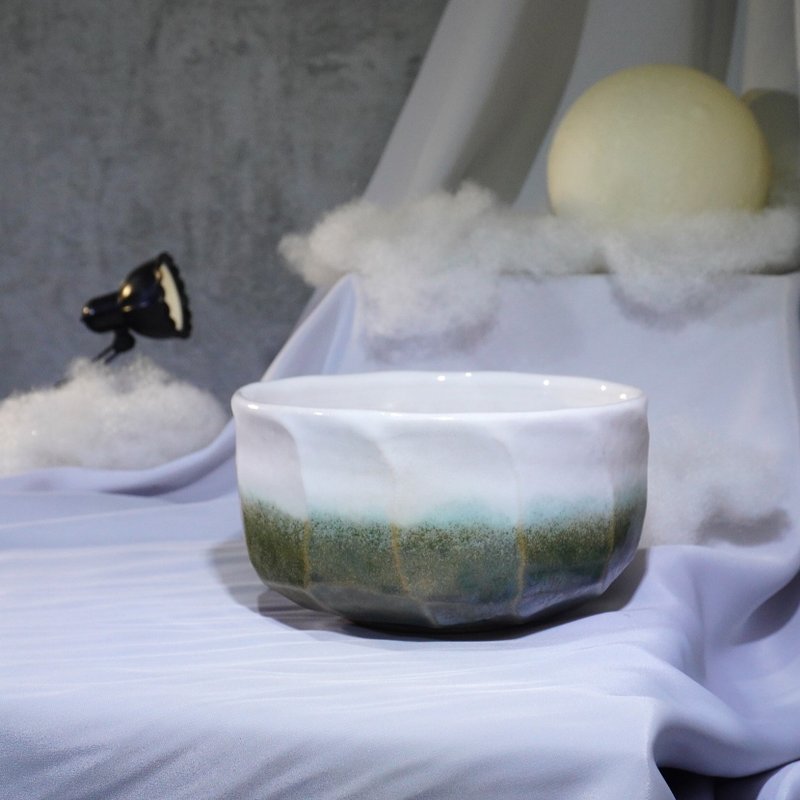 新草綠手切碗,茶碗,水方,茶洗,水盂,飯碗-容量約450ml - 碗 - 陶 綠色