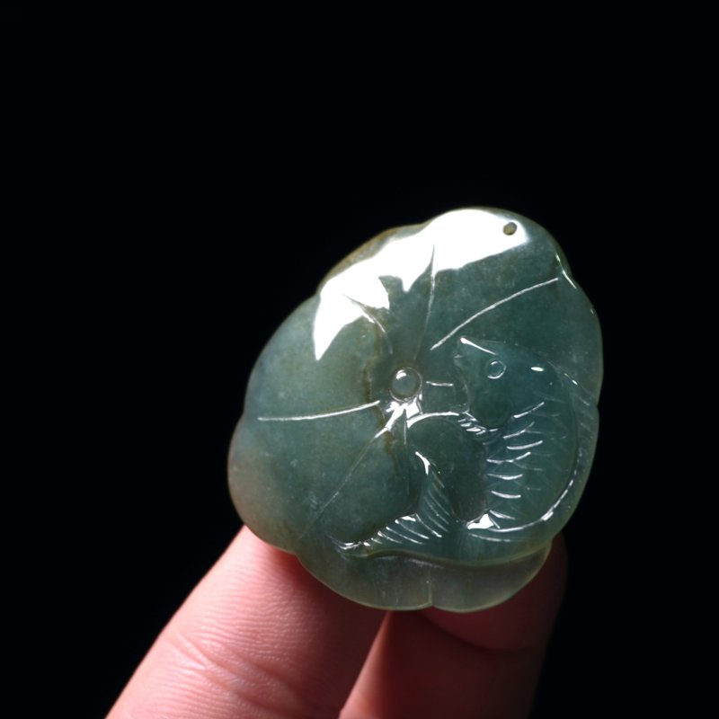冰飄綠翡翠巧雕荷包有魚項鍊 | 天然緬甸玉翡翠A貨 | 送禮 - 項鍊 - 玉石 綠色