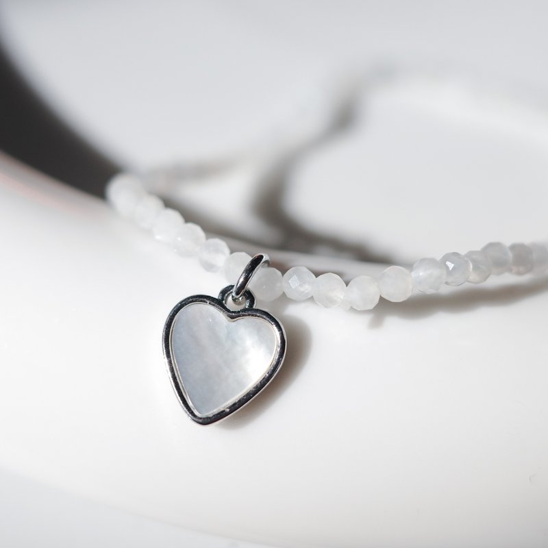 六月誕生石 溫柔浪漫的月光石手鏈 - 手鍊/手環 - 半寶石 白色