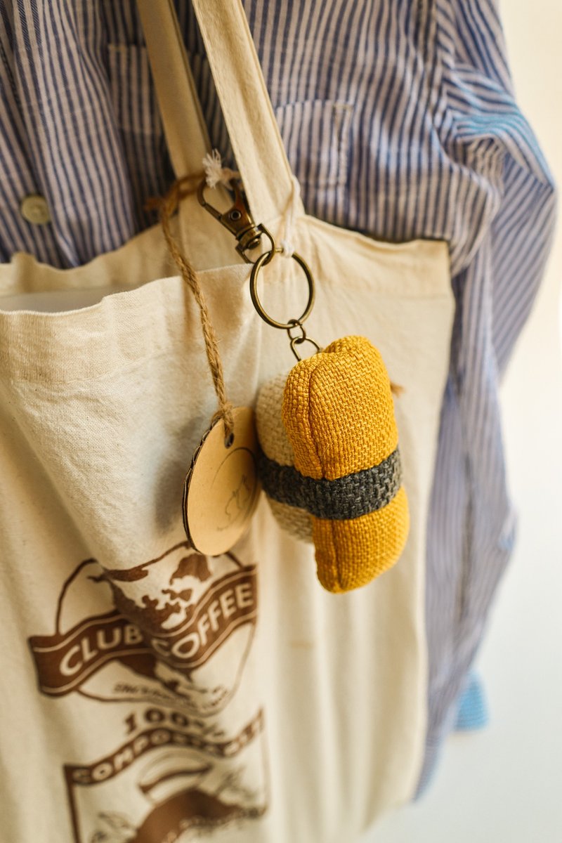 玉子燒握壽司Tamagoyaki nigirisushi 貓玩具 吊飾 家飾 兒童玩具 - 貓/狗玩具 - 其他材質 多色