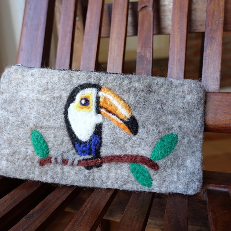 羊毛氈萬用包・大嘴鳥 - 化妝包/收納袋 - 羊毛 灰色