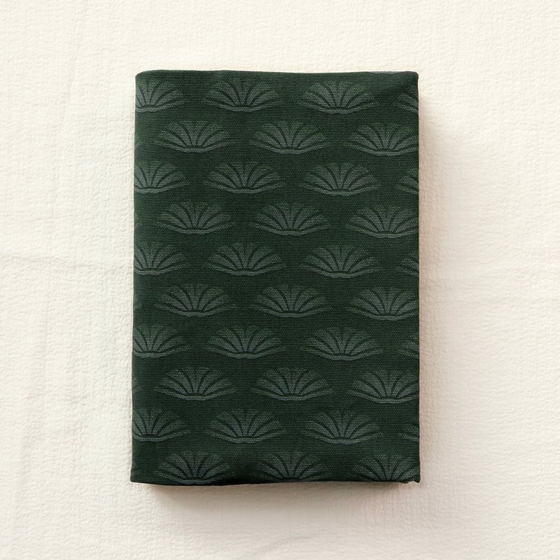 像書一樣的貝殼布藝書衣 - 書衣/書套 - 棉.麻 綠色