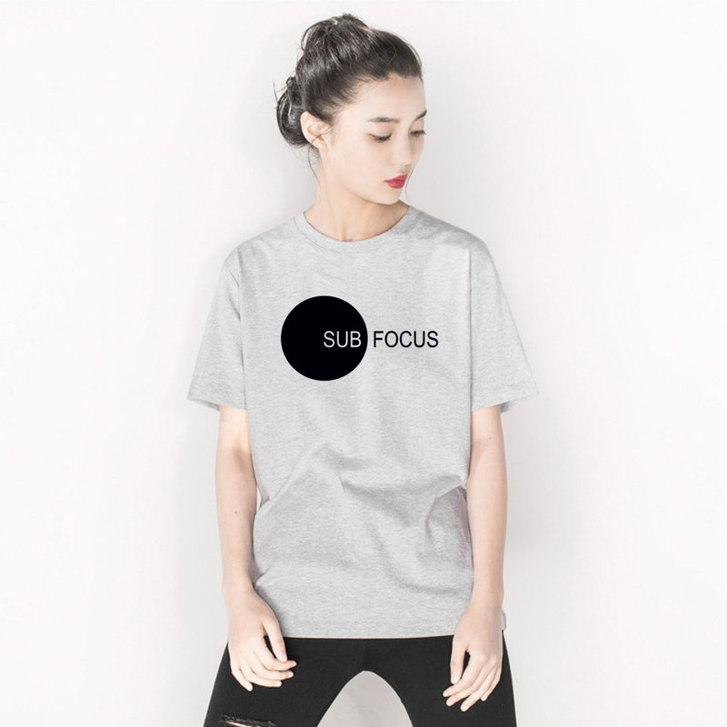 SUB FOCUS 短袖T恤 灰色 幾何 文青 設計 文字 禮物