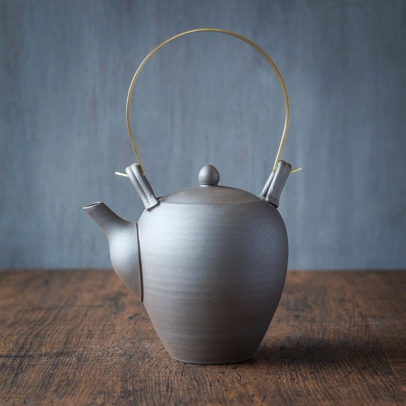 どんぐり急須 - Brass Handle - チャコールグレー - 茶壺/茶杯/茶具 - 陶 咖啡色
