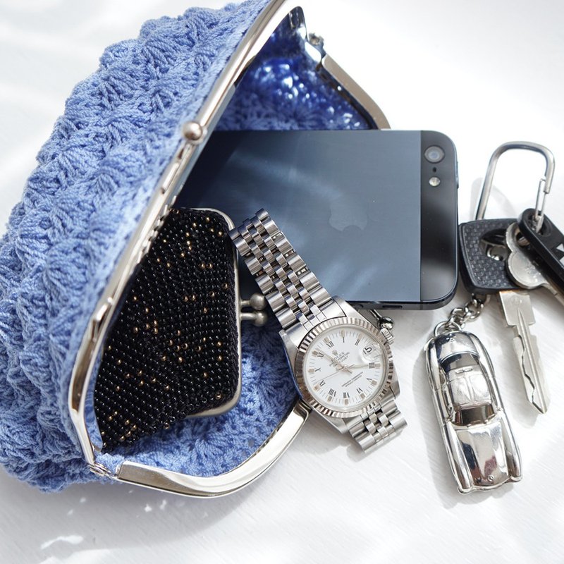 Ba-ba handmade Crochet pouch No.C1478 - 化妝包/收納袋 - 其他材質 紫色