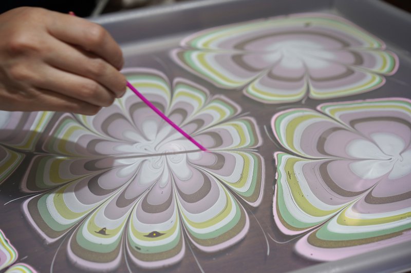 IARTS【親子/成人】神奇水波畫 MARBLING ART 絲巾 - 插畫/繪畫/寫字 - 絲.絹