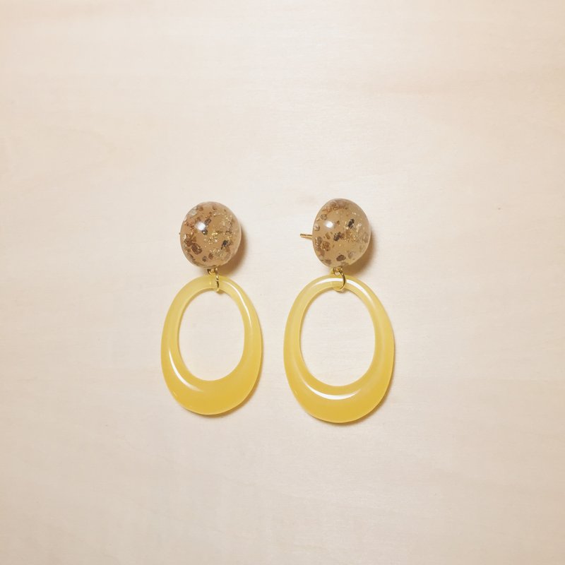 Vintage Gold Foil Balls Oval Openwork Circle Earrings