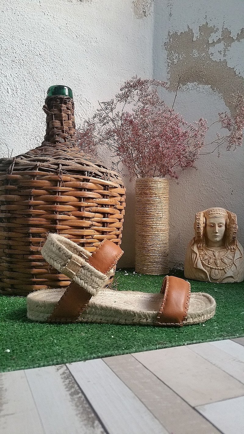 Espadrilles | unisex. modelo Eshe brown