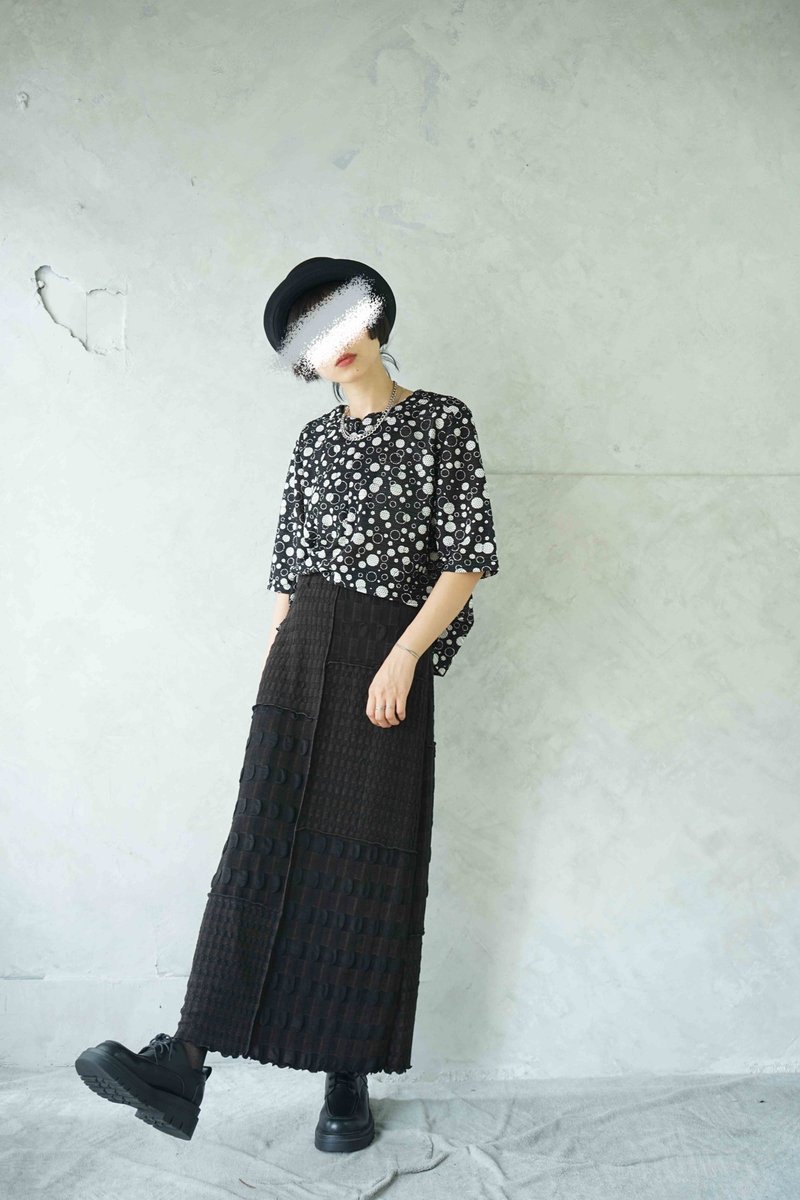 尋寶古著-藝術歐普點線面拼接深棕針織長裙 - 裙子/長裙 - 聚酯纖維 黑色