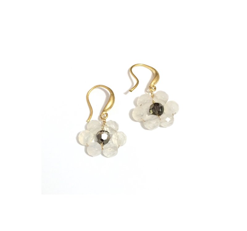Exquisite white chalcedony earrings