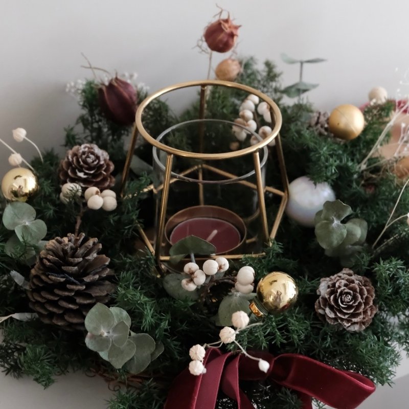 | 一人開班 | 【永生花】不凋雪松聖誕燭台花圈  |  手作課程 - 植栽/花藝 - 植物.花