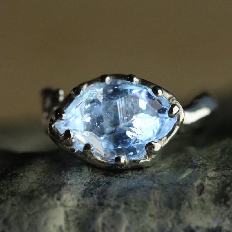 猫とオイルインクォーツ シルバーリング - 戒指 - 水晶 銀色