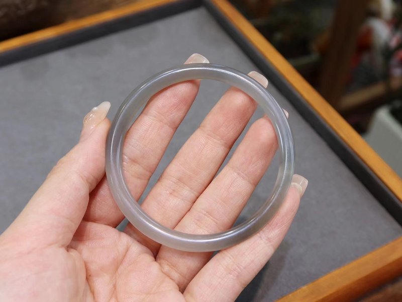 天然和田玉老礦料煙紫叮當鐲尺寸54mm - 手鍊/手環 - 玉石