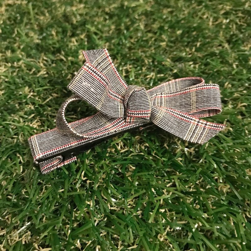 Only plaid red edge hair clip