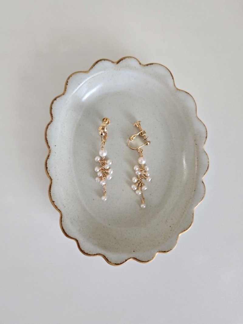 來自北國的禮物 - 滾滾雪球珍珠耳環 - 耳環/耳夾/耳骨夾 - 珍珠