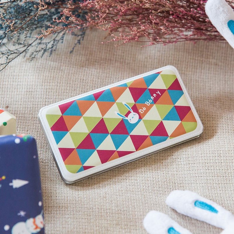 Retro geometry 啵 Bonnie action power 8000mAh charger