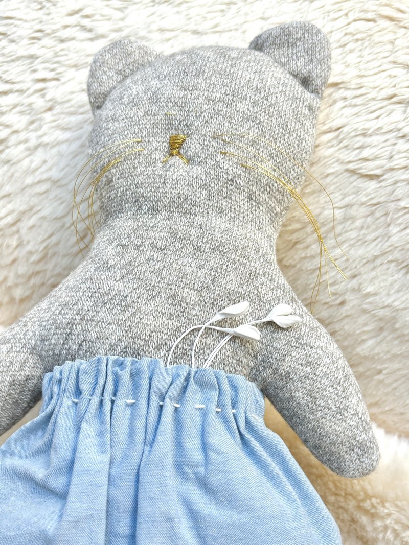 ねこのぬいぐるみ 【blue skirt】 - 公仔/玩偶 - 棉.麻 灰色