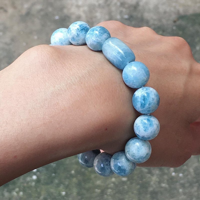 【Lost and find 】k2產 假裝自己是海紋石的 雪地 海藍寶 手鍊 - 手鍊/手環 - 寶石 藍色