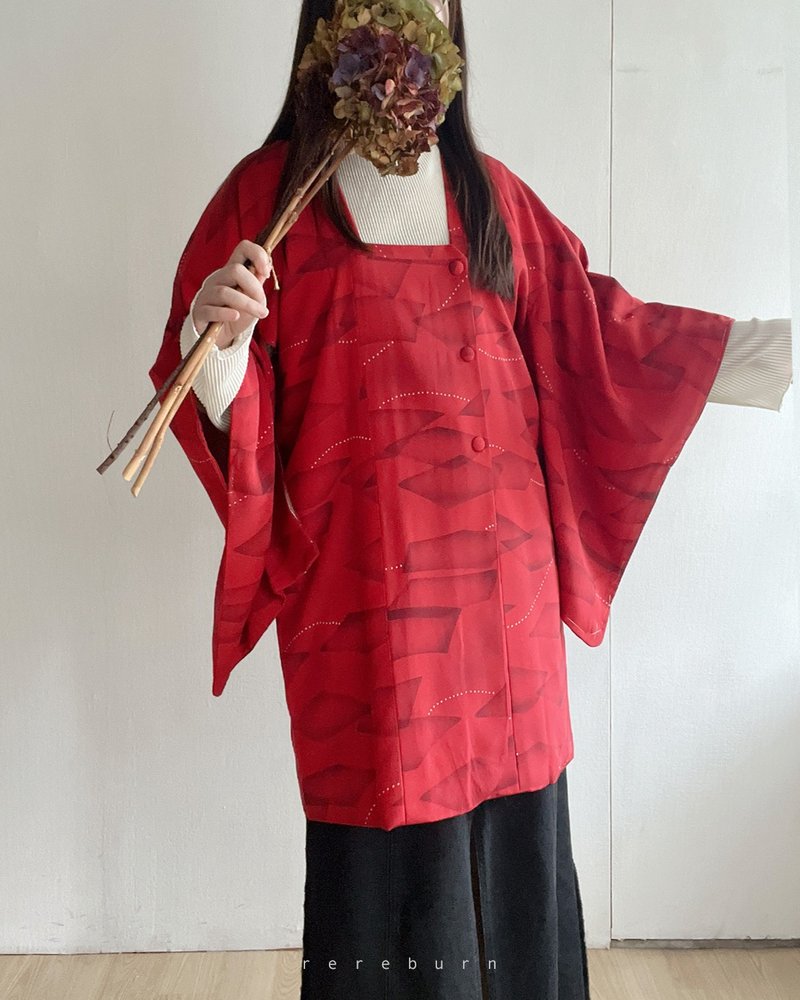 日本製和風印花薄款紅色古著道行和服外套 - 女大衣/外套 - 聚酯纖維 紅色