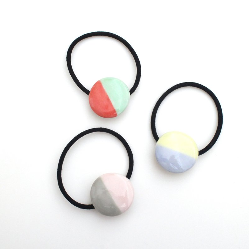 Two-tone hair tie