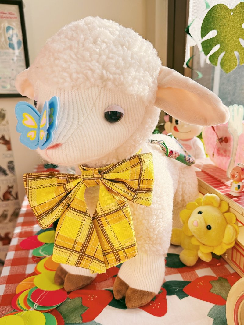 白色小羊格紋蝴蝶結異形手提斜挎兩用包 - 側背包/斜背包 - 其他材質 咖啡色