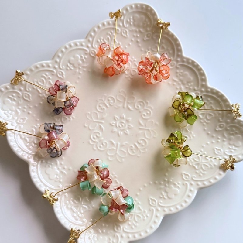 訂製圓圈小花球 - 耳環/耳夾/耳骨夾 - 樹脂