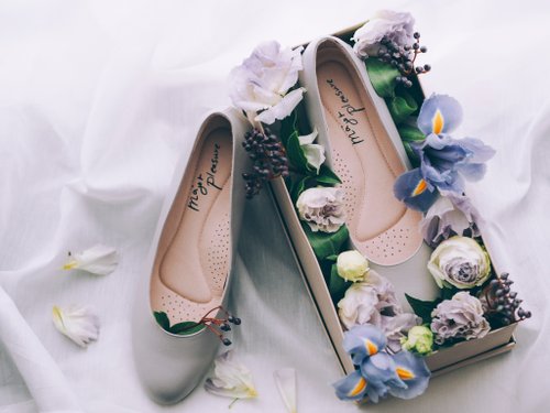 Does not grind your feet! Light vine gray-soft sheepskin low heels full leather
