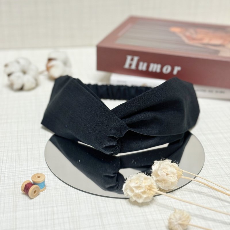 【巧妙藝手】午夜黑 手作交叉扭結髮帶 - 髮箍/髮帶 - 棉.麻 黑色