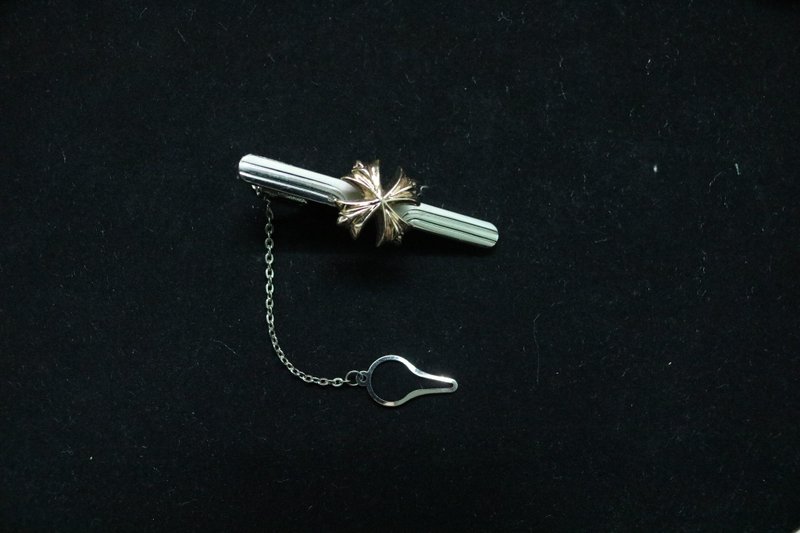 鳶尾花設計領帶夾復古型男商務精英Tie clip - 領帶/領帶夾 - 其他金屬 金色