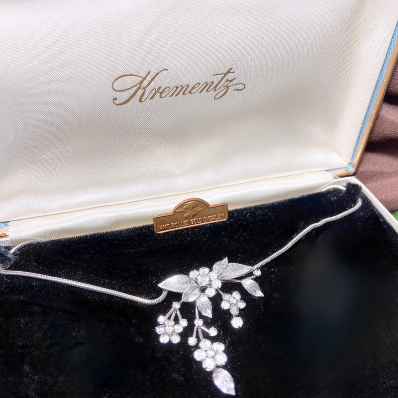 【 西洋古董飾品 】稀有款Krement 1960極致優雅合組盎然花果項鍊 - 項鍊 - 貴金屬 銀色