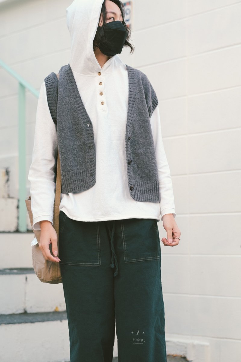 基礎搭連帽四釦小版TEE - 3色 - 女上衣/長袖上衣 - 棉.麻 多色