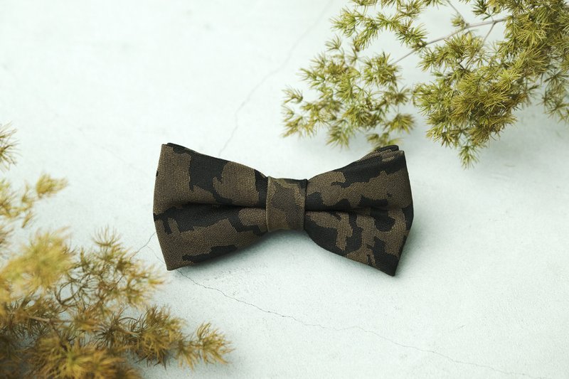 Camouflage bow tie common to most men
