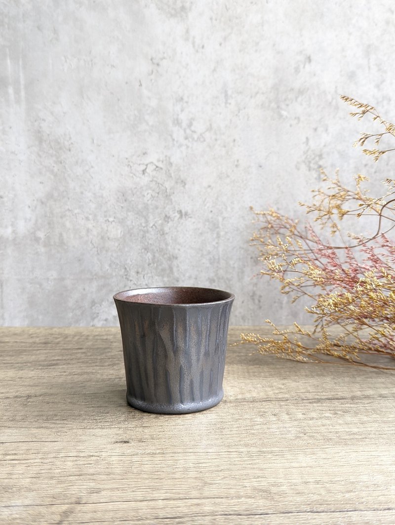 呂 | 大沉 黑釉 陶杯 - 茶壺/茶杯/茶具 - 陶