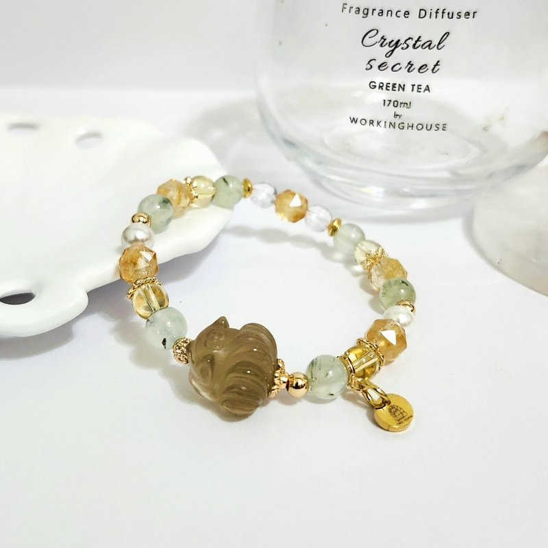 茶黃晶九尾狐設計手鍊/助事業運、招財之搭配水晶 - 手鍊/手環 - 水晶 黃色