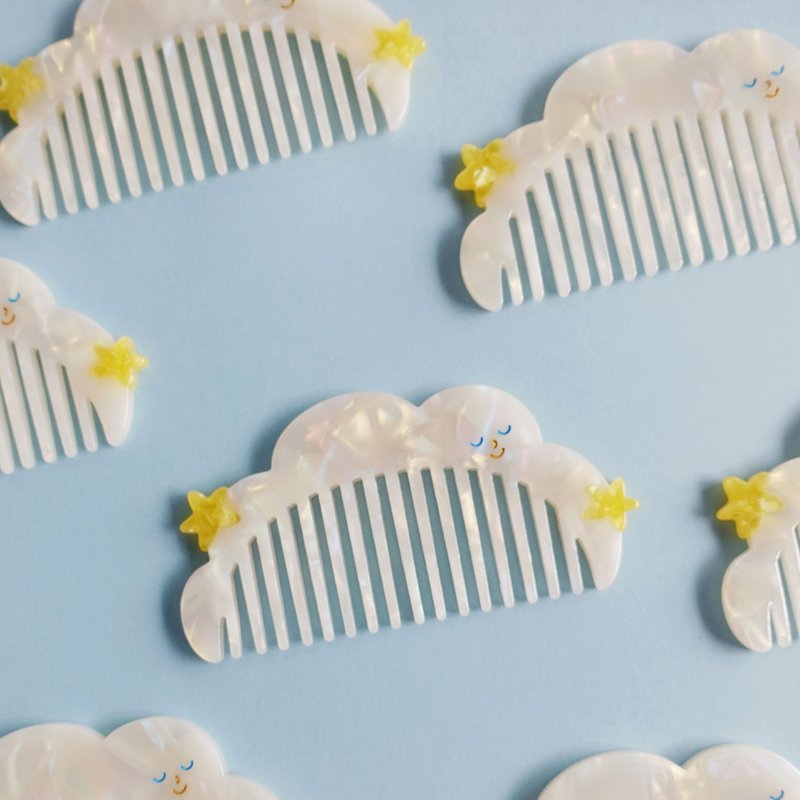 雲朵星星梳子 不靜電 隨身攜帶 小梳子 - 彩妝刷具/鏡子/梳子 - 其他材質