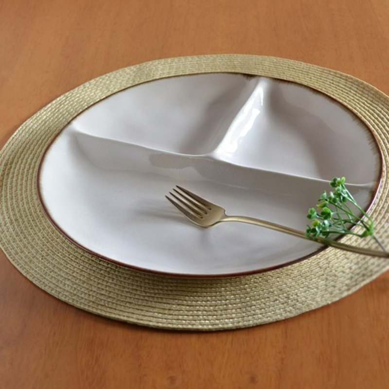 パレット皿(大) アイボリー - 耳環/耳夾/耳骨夾 - 其他金屬